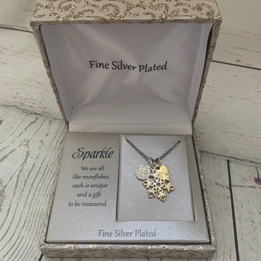 Snowflake & heart necklace sparkle with charms